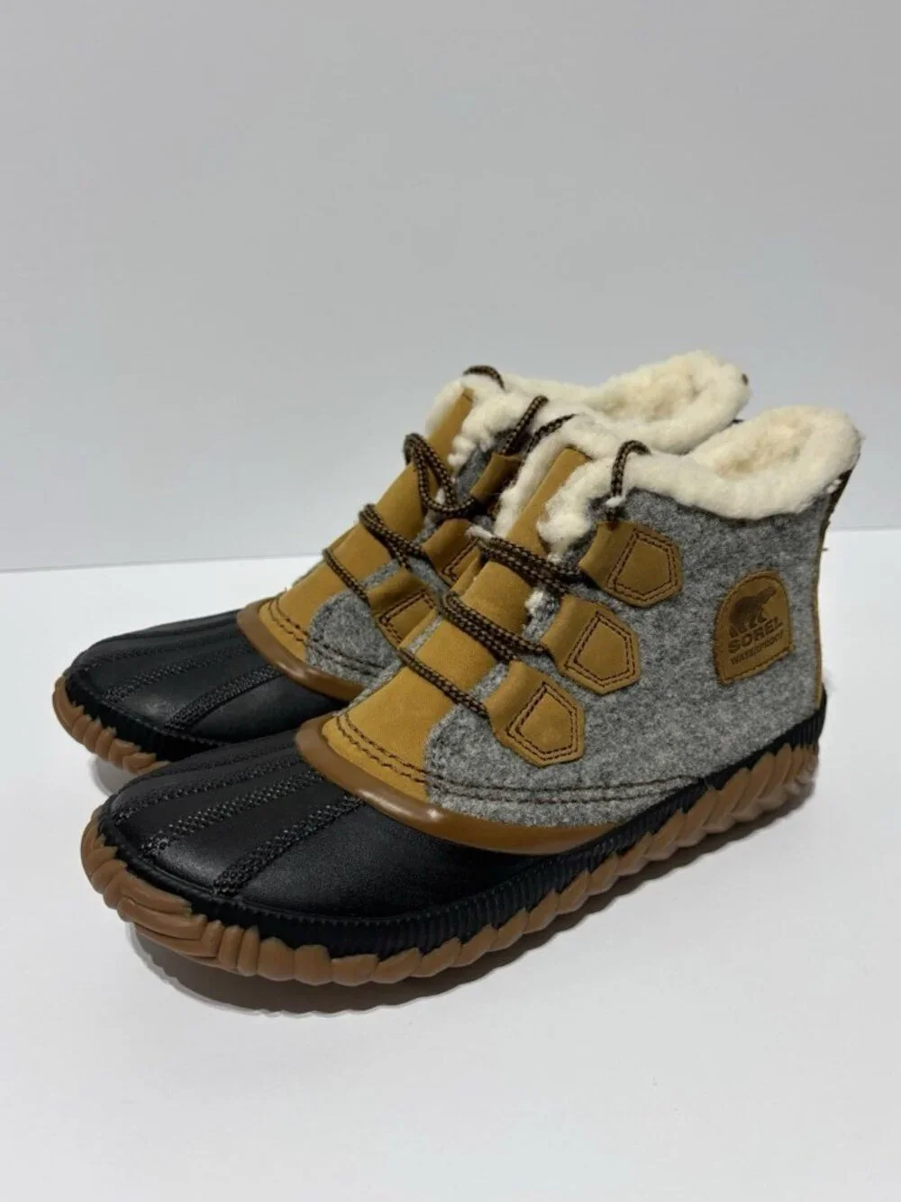 Sorel Women’s Out N About Plus Felt Quarry Waterproof Winter Boots, Size 8.5 M